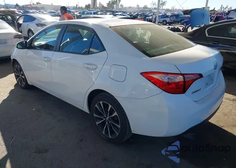2017 Toyota Corolla L z USA, uszkodzony, nr VIN 5YFBURHE7HP656375